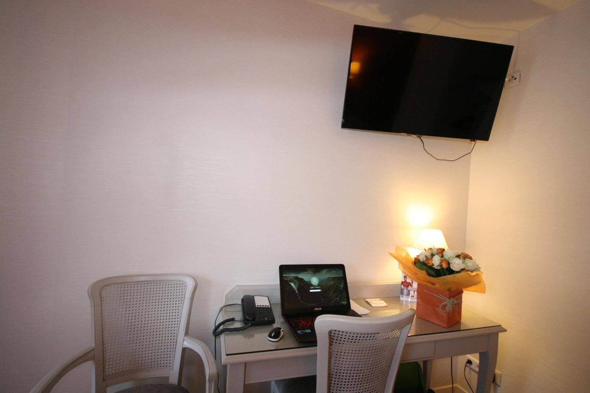 Hotel De La Gare Troyes Centre מראה חיצוני תמונה